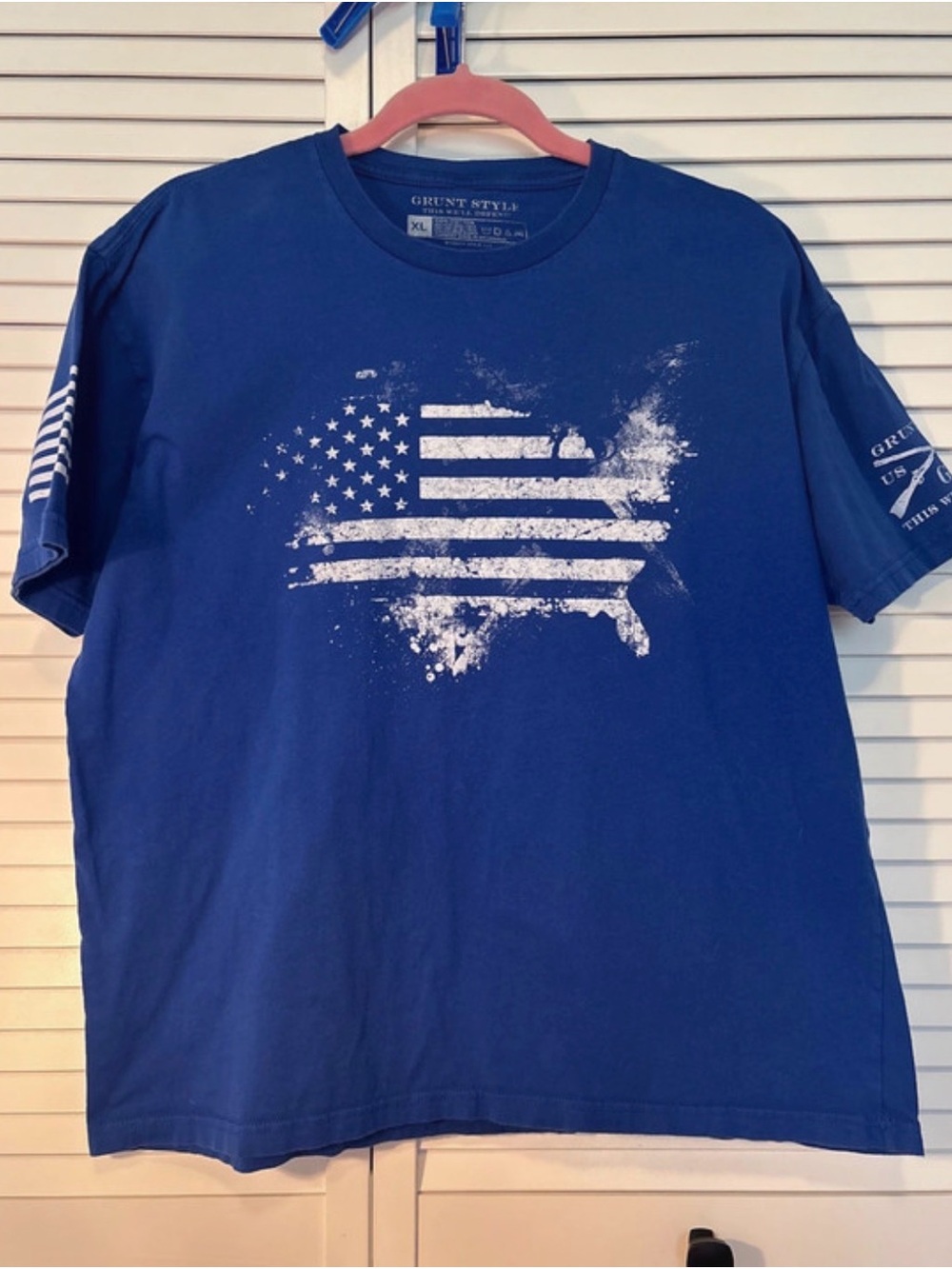 Grunt Style Men's Navy Blue Distressed Flag Tee